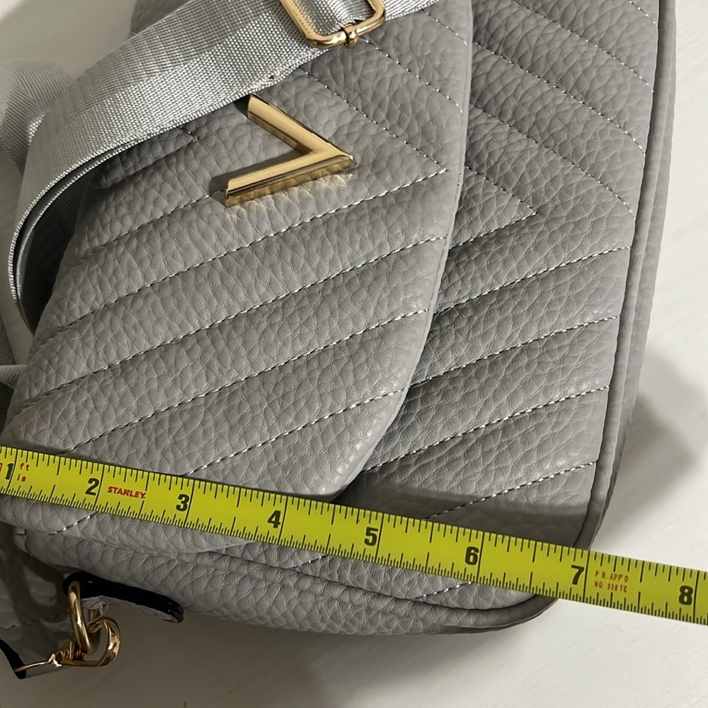 Gray Crossbody 🌺 - Picture 8 of 8